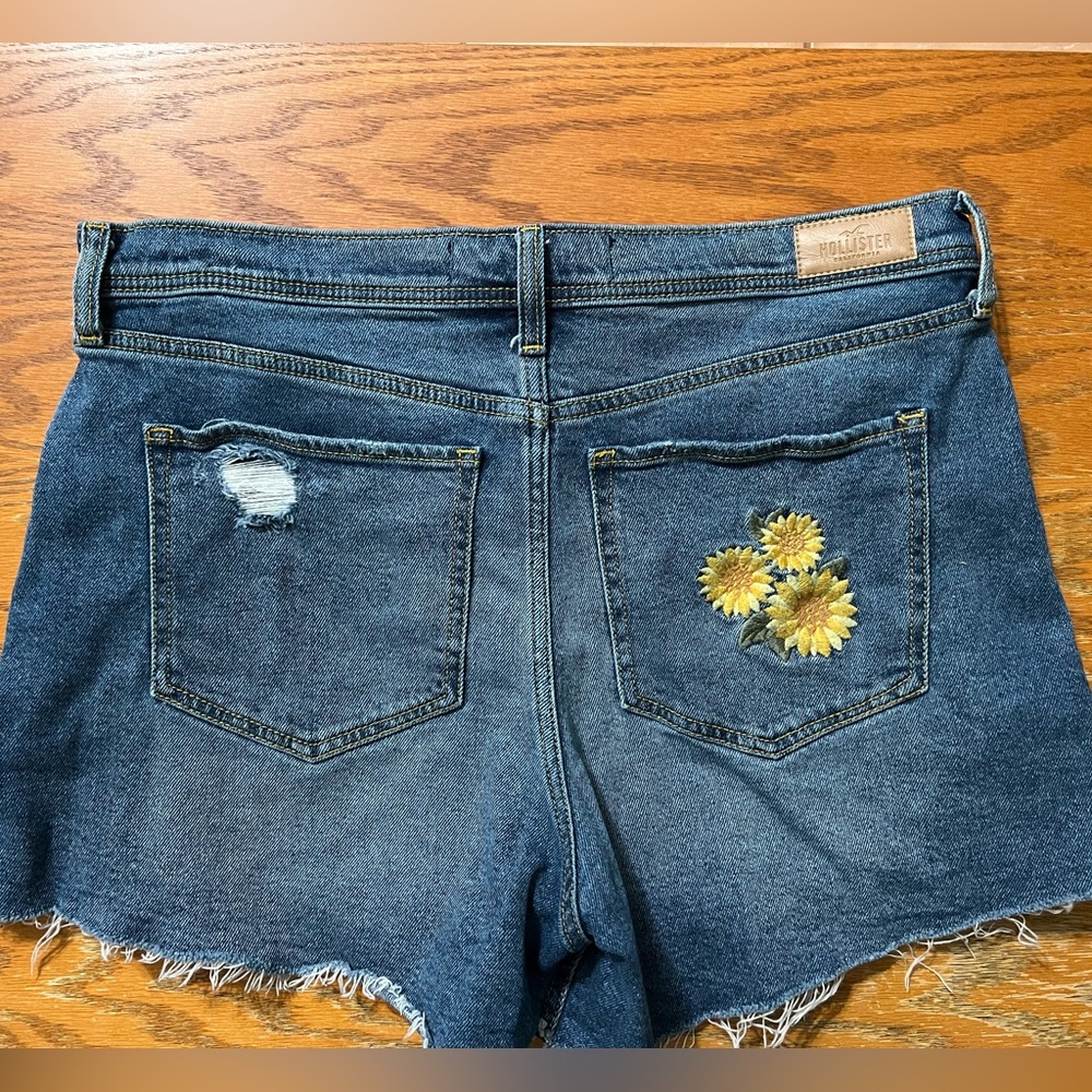 Women’s Hollister High Rise Vintage Jean Shorts